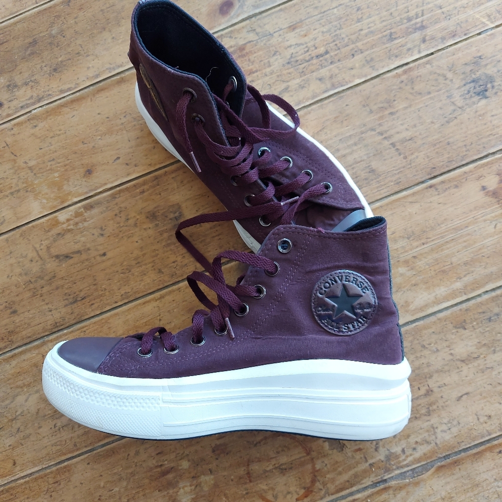Women's Converse Chuck Taylor All Star Move High-Top Sneakers Size 8